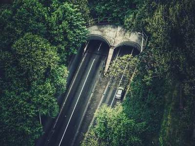 ICE Agents Frustrate Airport Workers as Shutdown Drags On